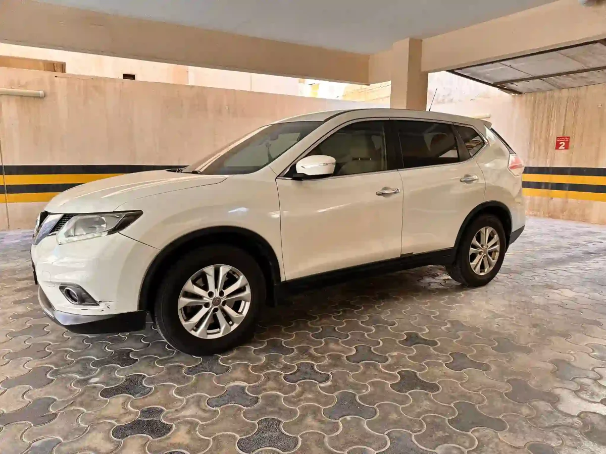 Nissan X-Trail Standard 2015