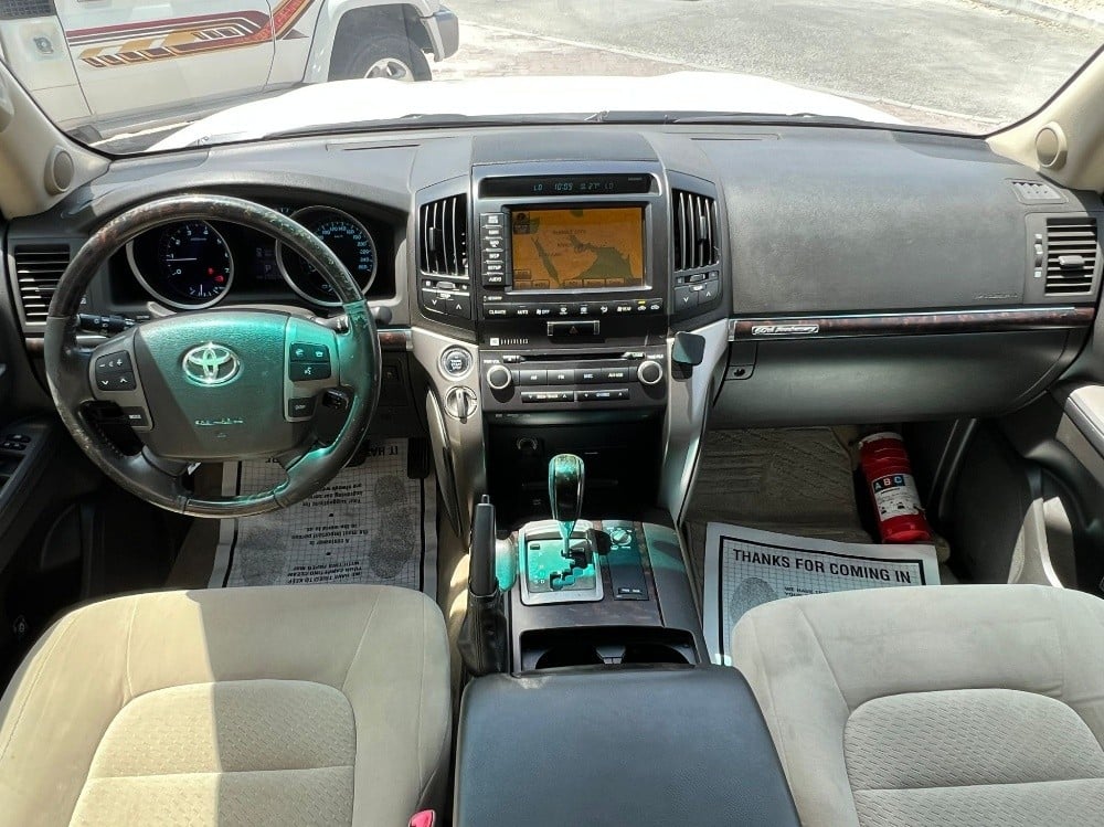 Toyota Land Cruiser VX.R - Image 3