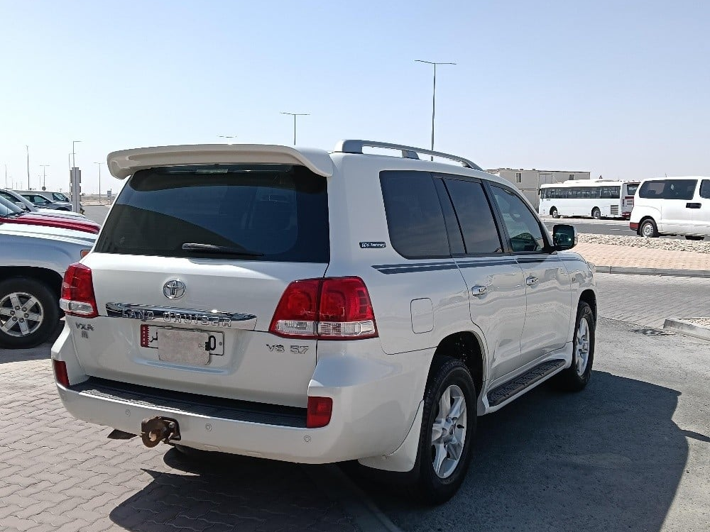 Toyota Land Cruiser VX.R - Image 4
