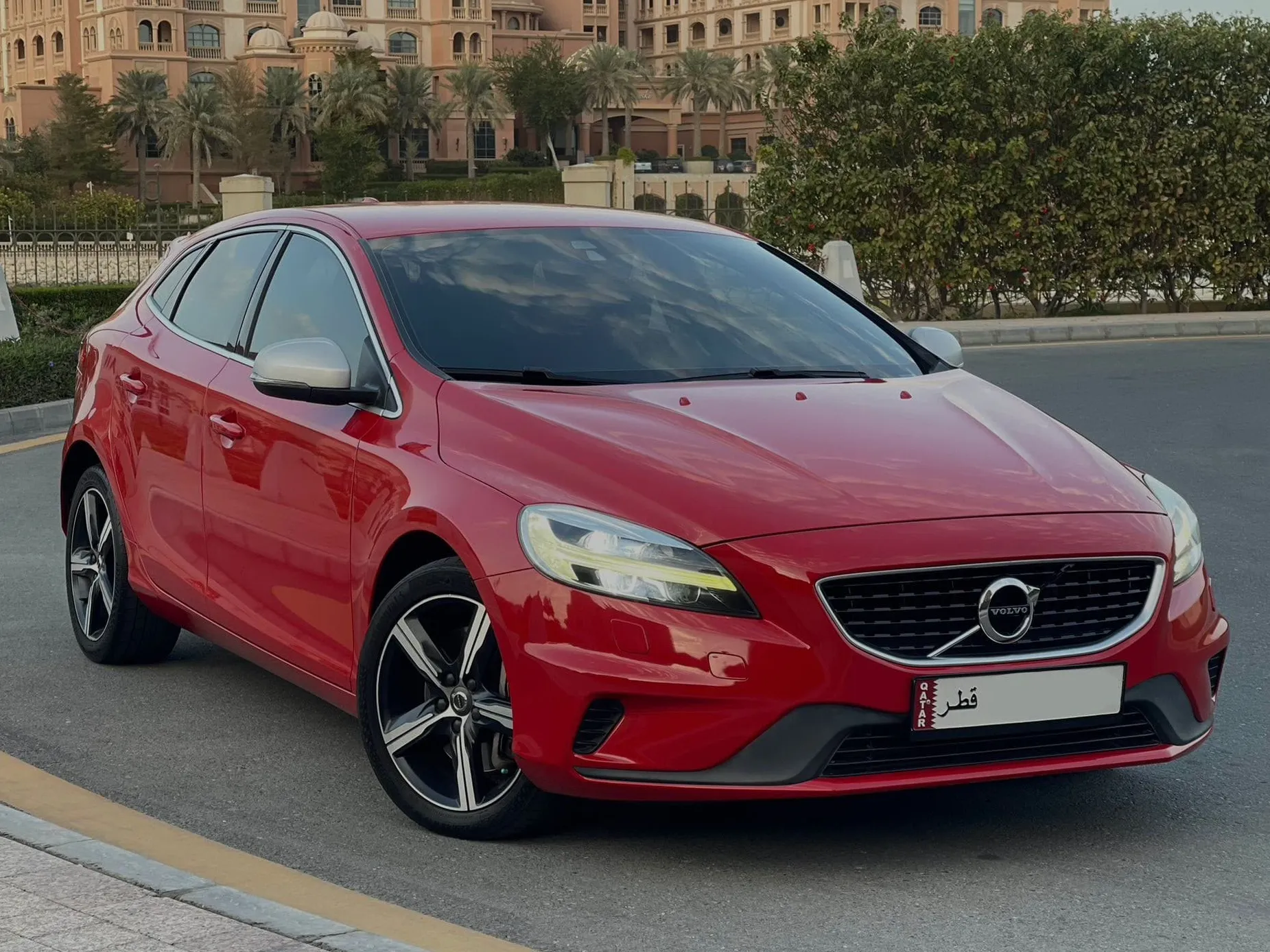 Volvo v40  2017 - Image 4