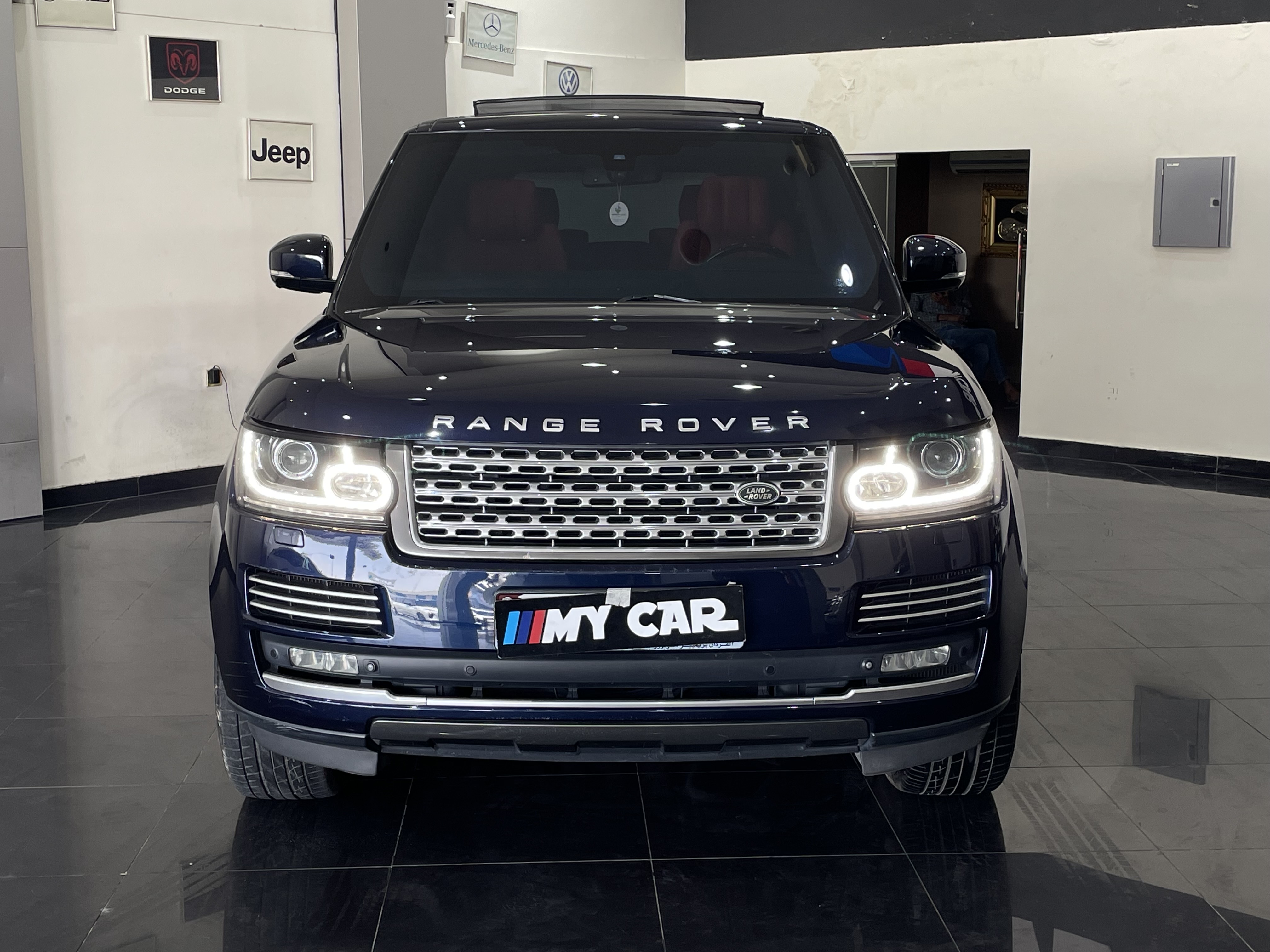 Land Rover Range Vogue Autobiography - Image 2
