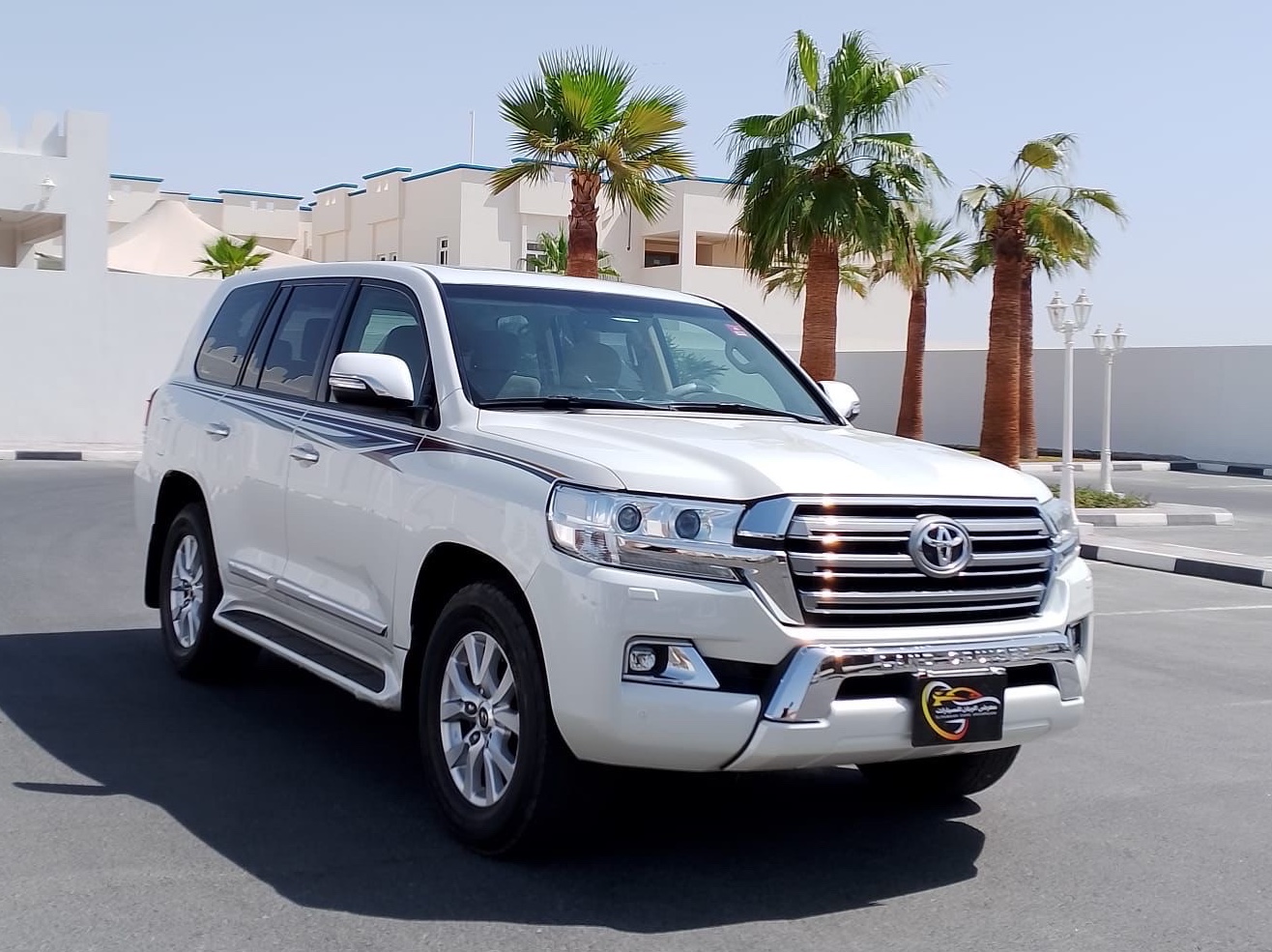 Toyota Land Cruiser GXR v8 - Image 2