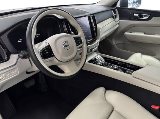 Volvo XC60 - Image 2