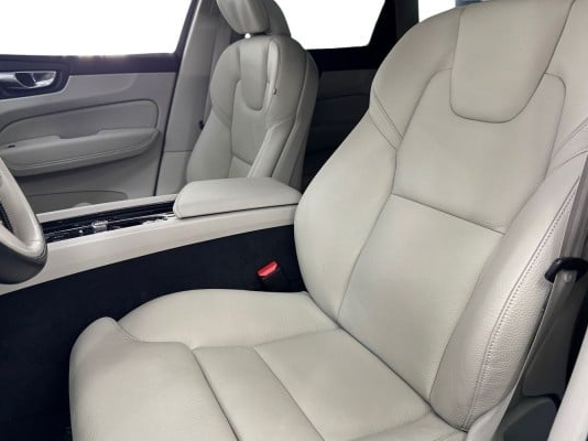 Volvo XC60 - Image 4