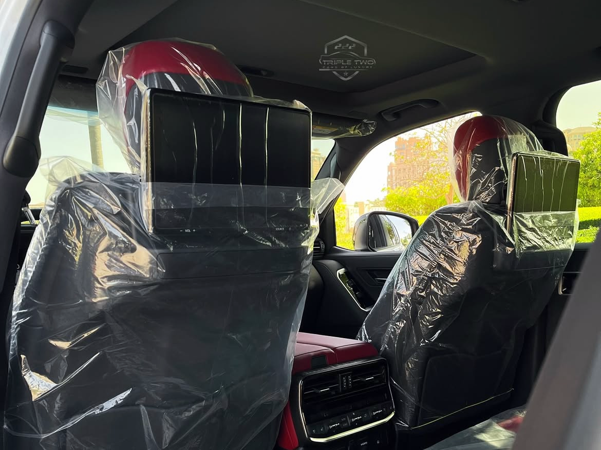 Toyota Land Cruiser G/R - Image 4