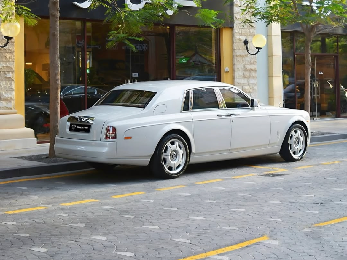 Rolls-Royce Phantom - Image 2