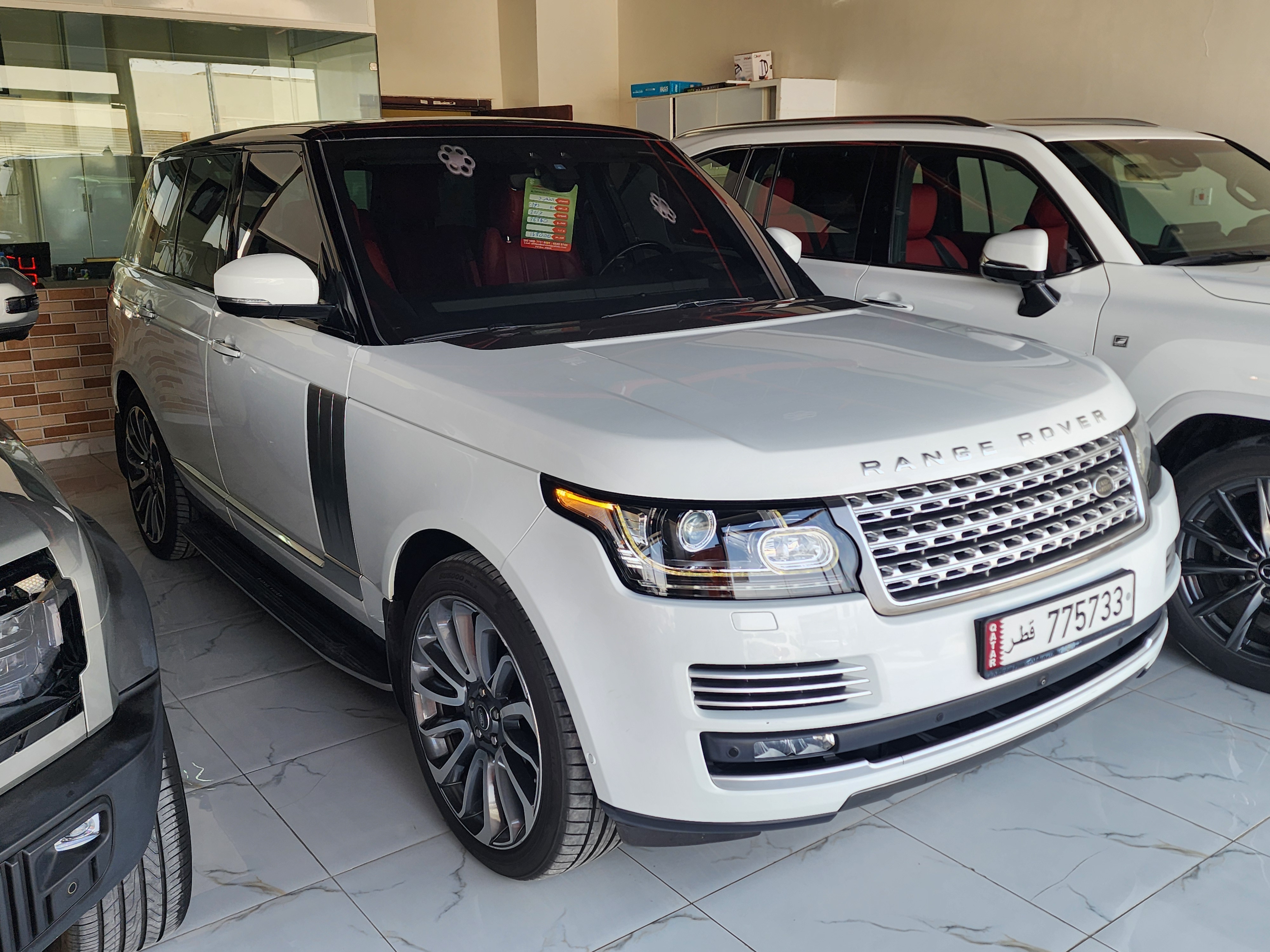 Land Rover Range Vogue SE SuperCharged - Image 2