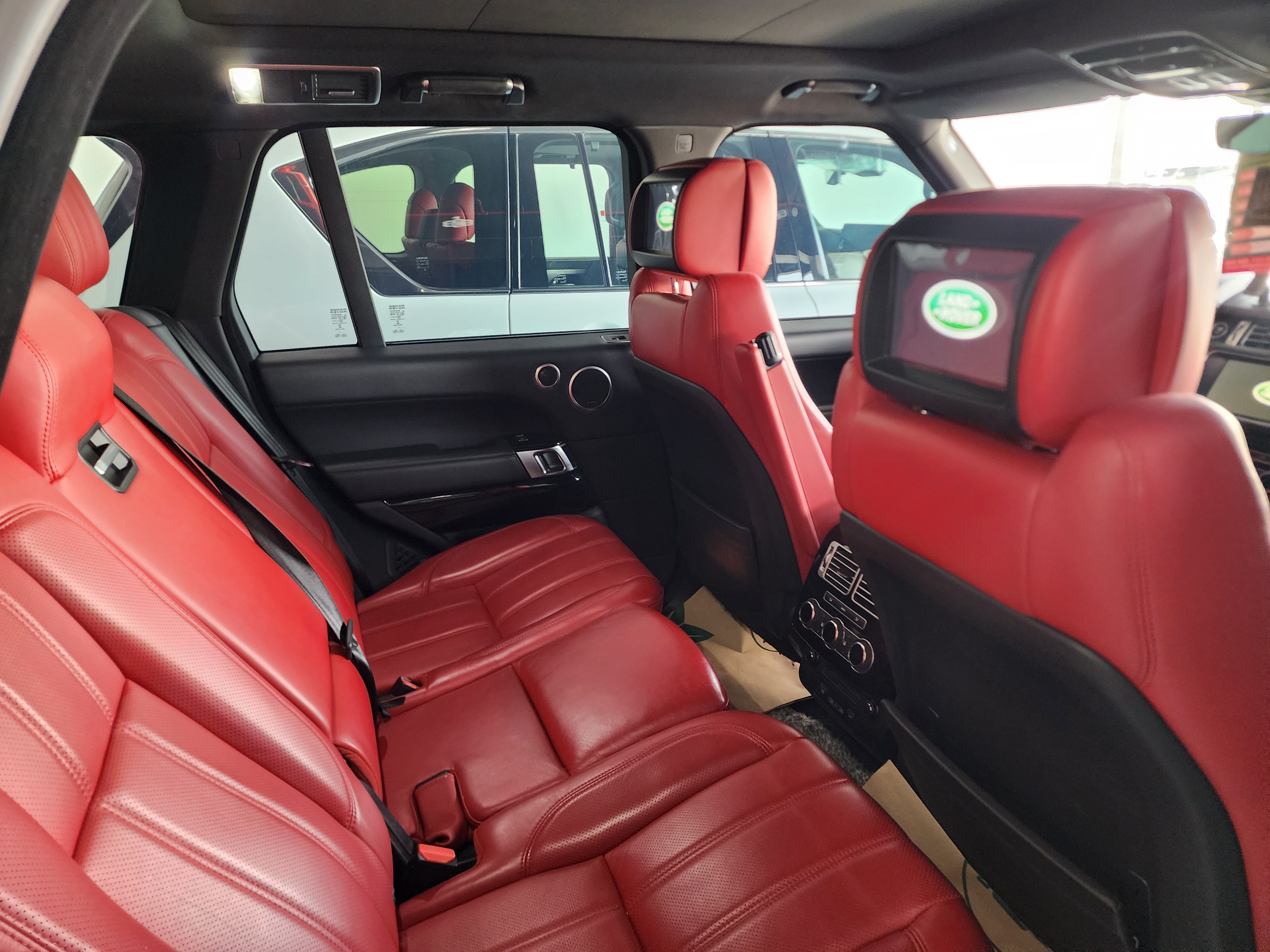 Land Rover Range Vogue SE SuperCharged - Image 4