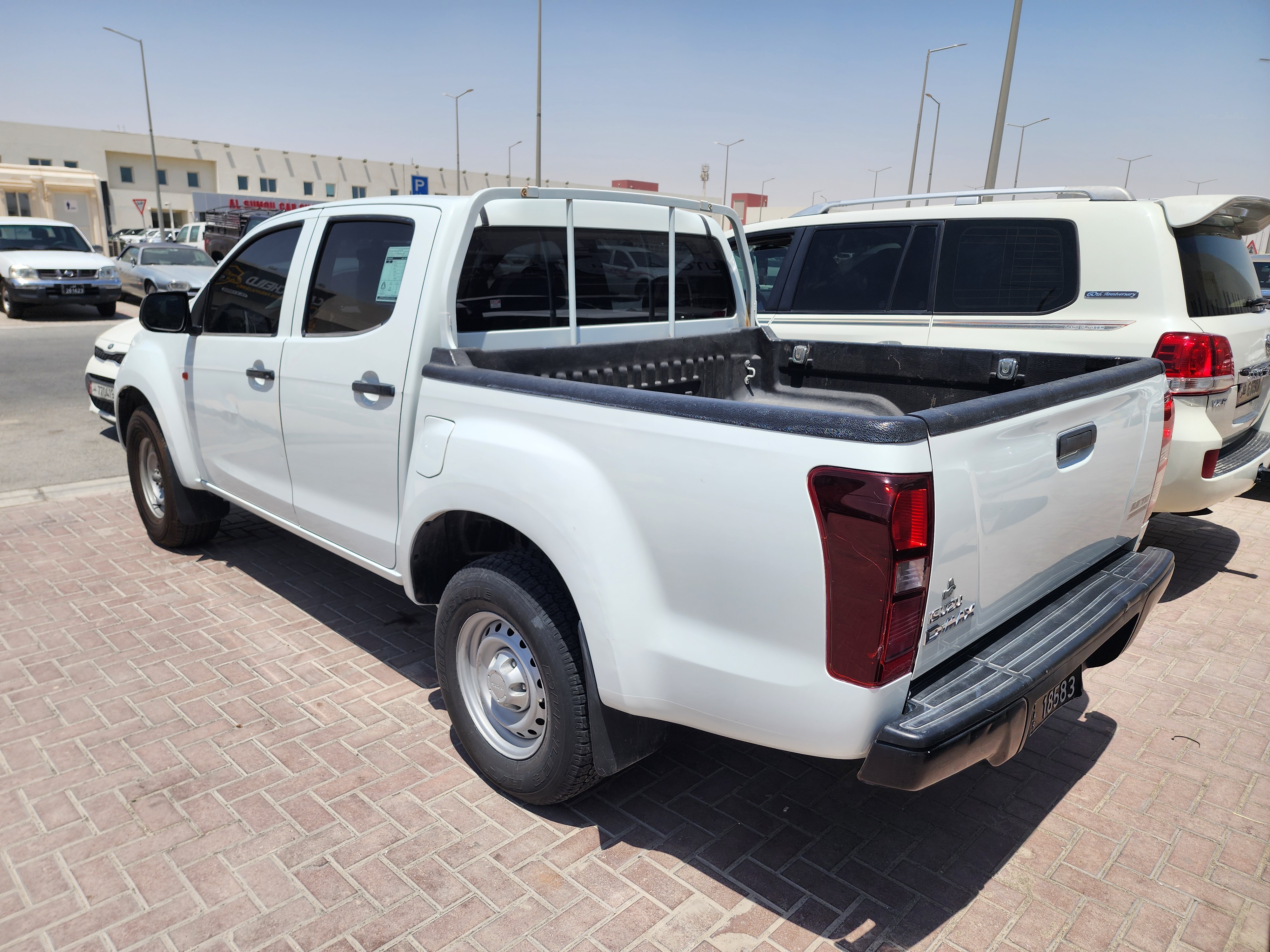 ISUZU D’MAX - Image 2
