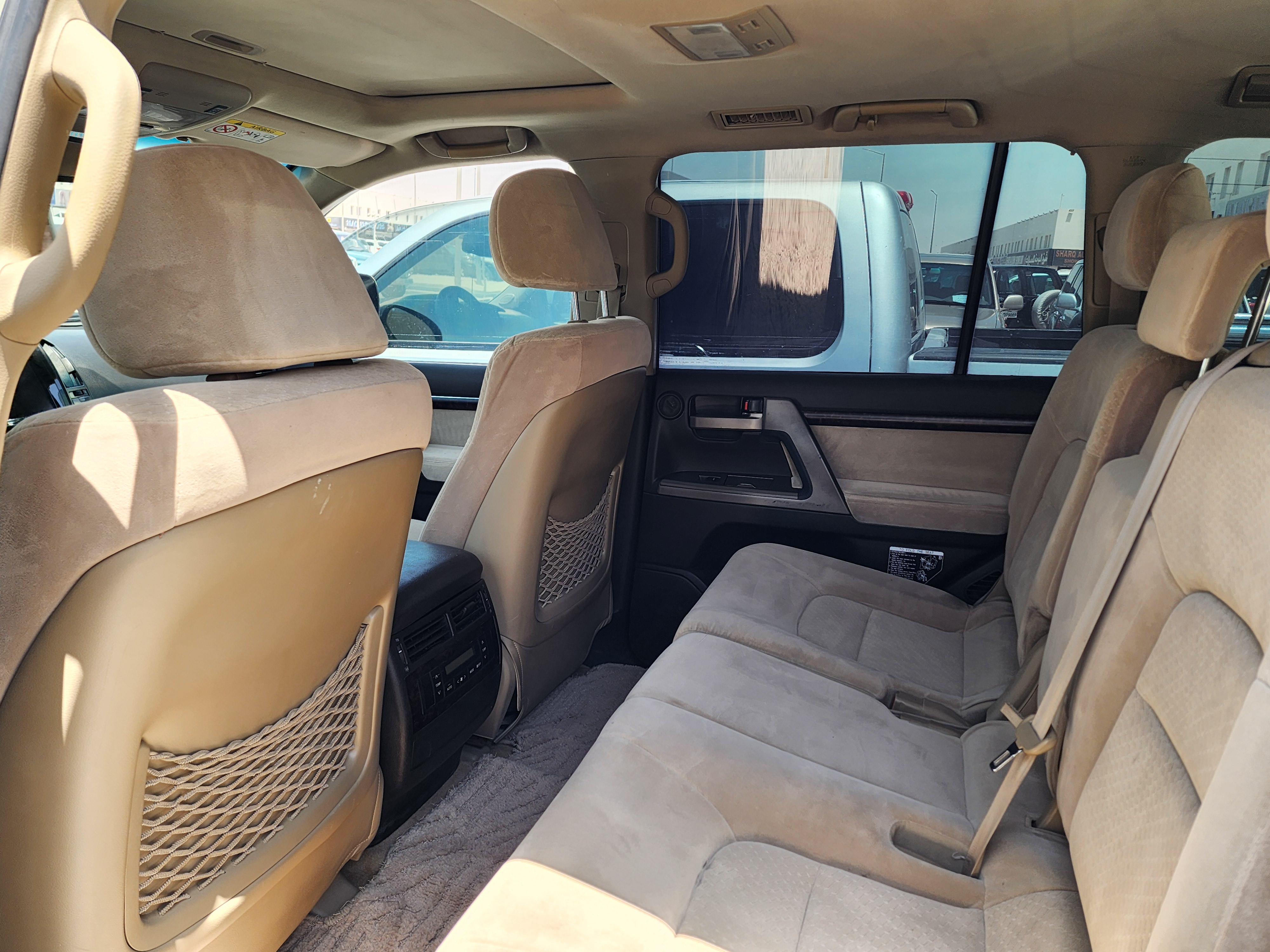 Toyota Land Cruiser VX.R - Image 3