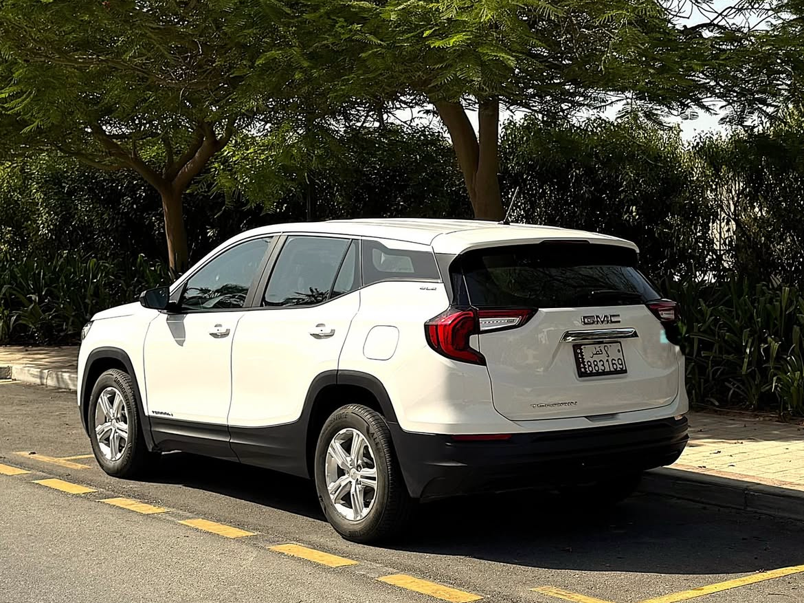 GMC Terrain SLE - Image 2