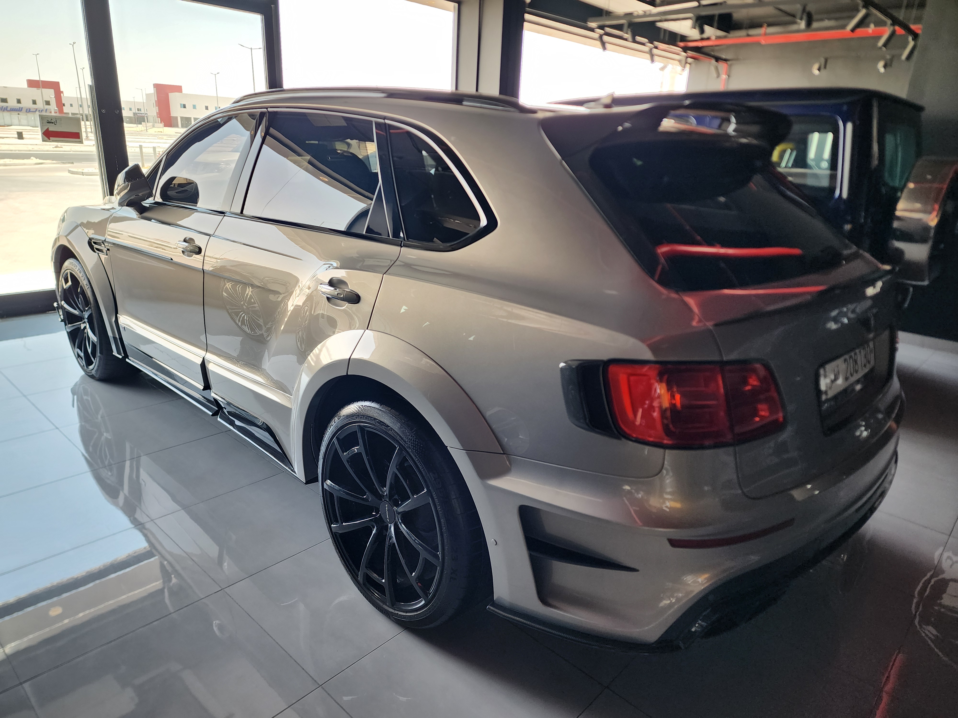Bentley Bentayga - Image 4