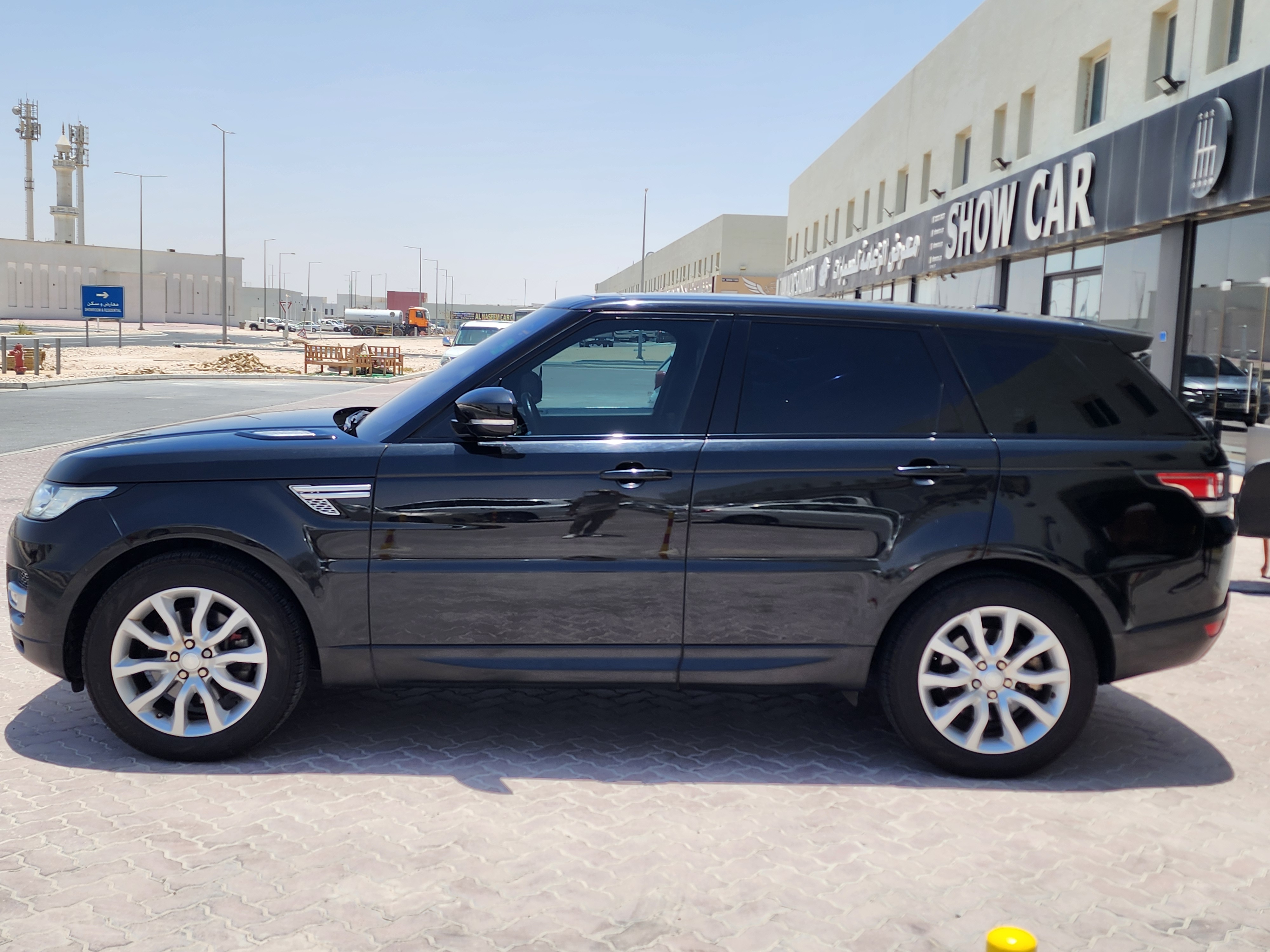 Land Rover Range Sport HSE - Image 2