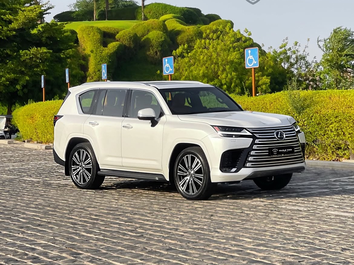 Lexus LX 600