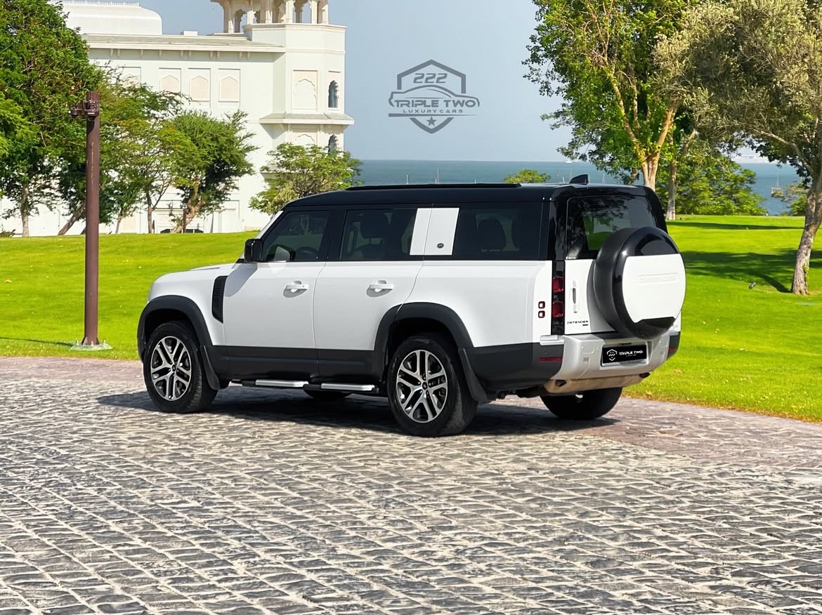 Land Rover Defender 130 - Image 3