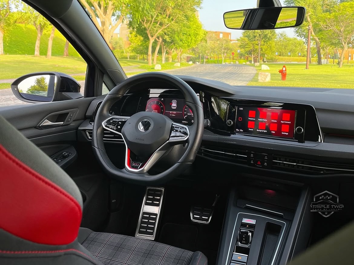 Volkswagen Golf GTI - Image 3