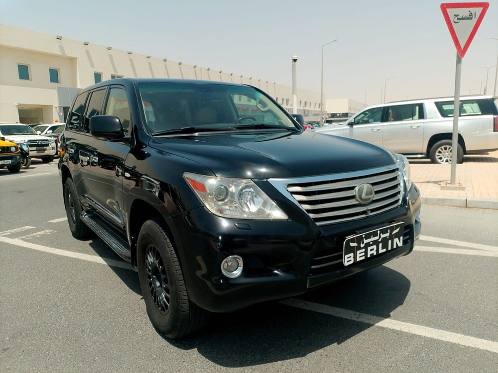 Lexus LX 570 - Image 2