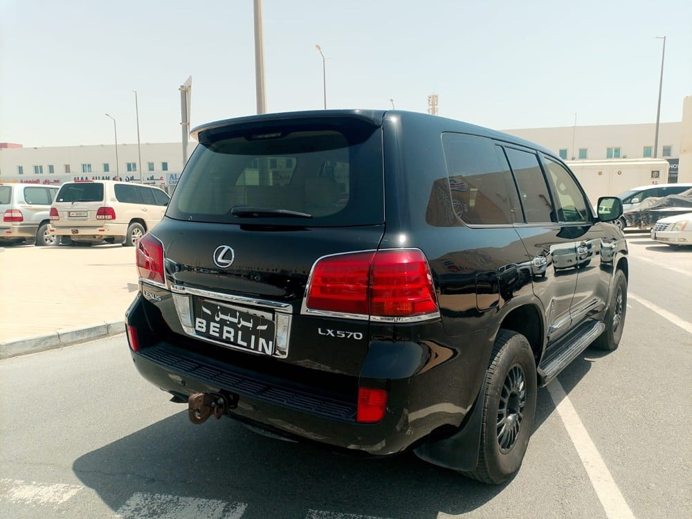 Lexus LX 570 - Image 4