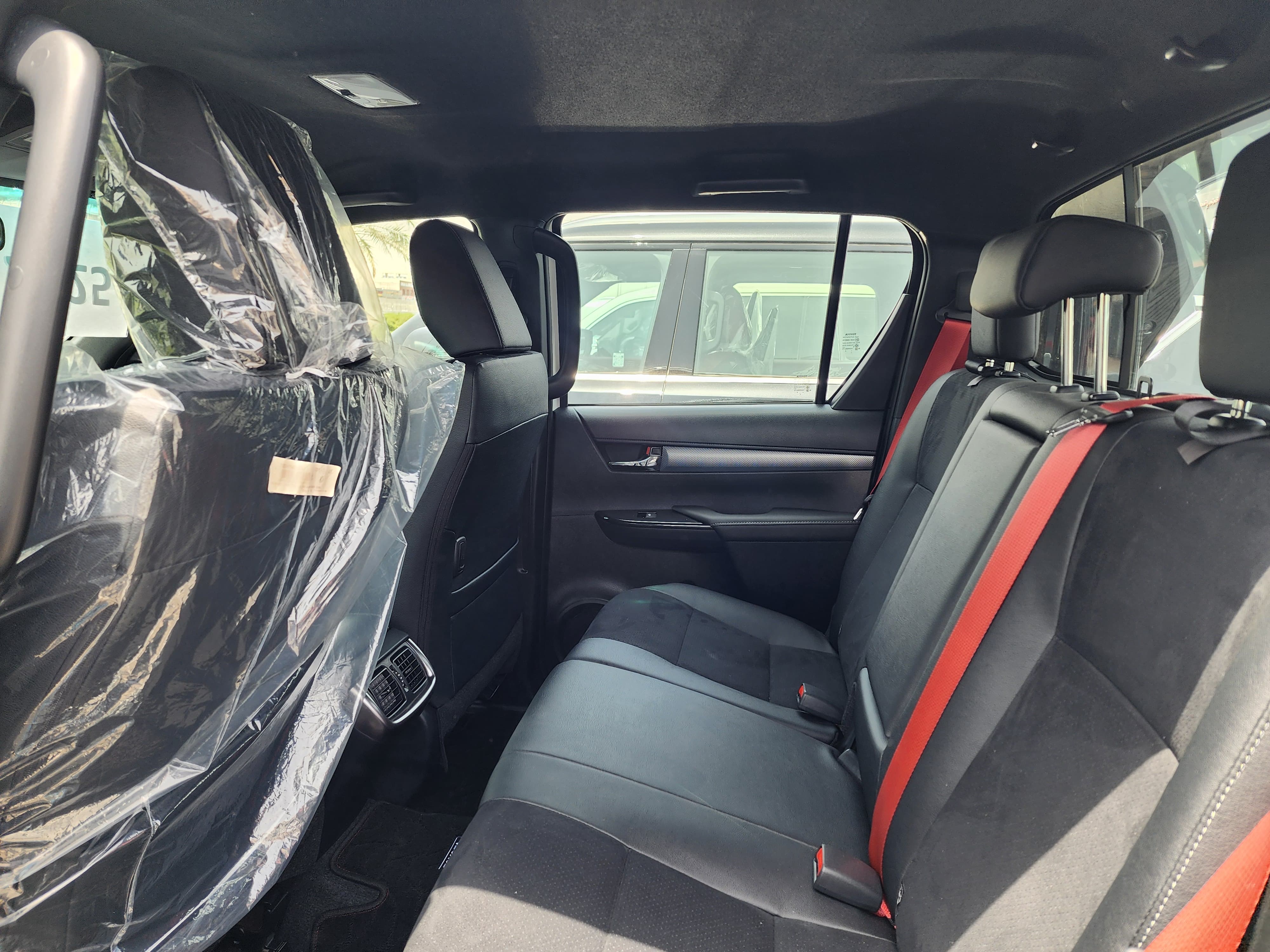 Toyota Hilux - Image 2