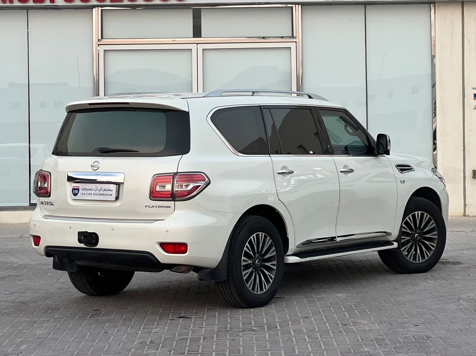 Nissan Patrol  Platinum - Image 3