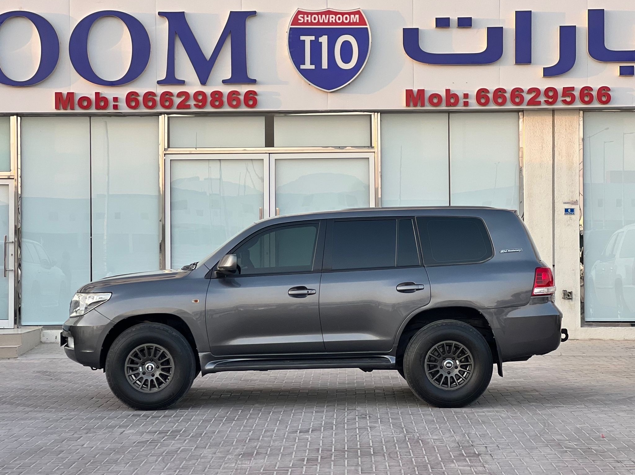 Toyota Land Cruiser G standard - Image 4