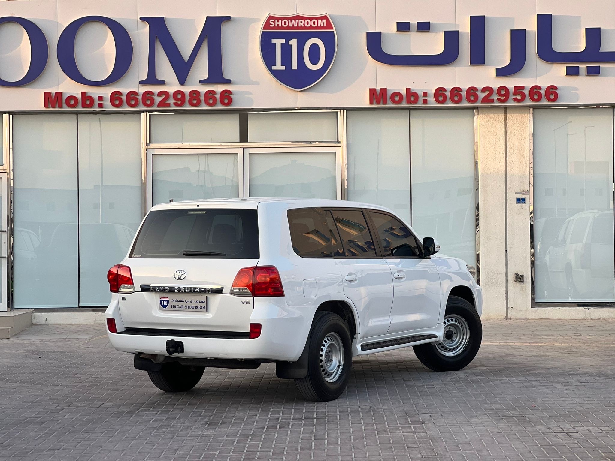 Toyota Land Cruiser G standard - Image 3