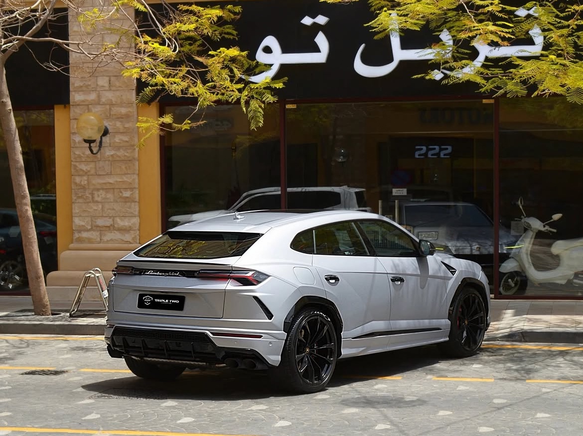 Lamborghini Urus - Image 3