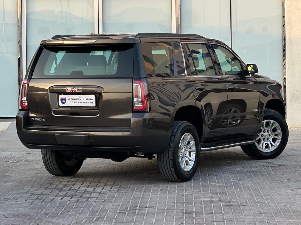 GMC Yukon SLE - Image 3