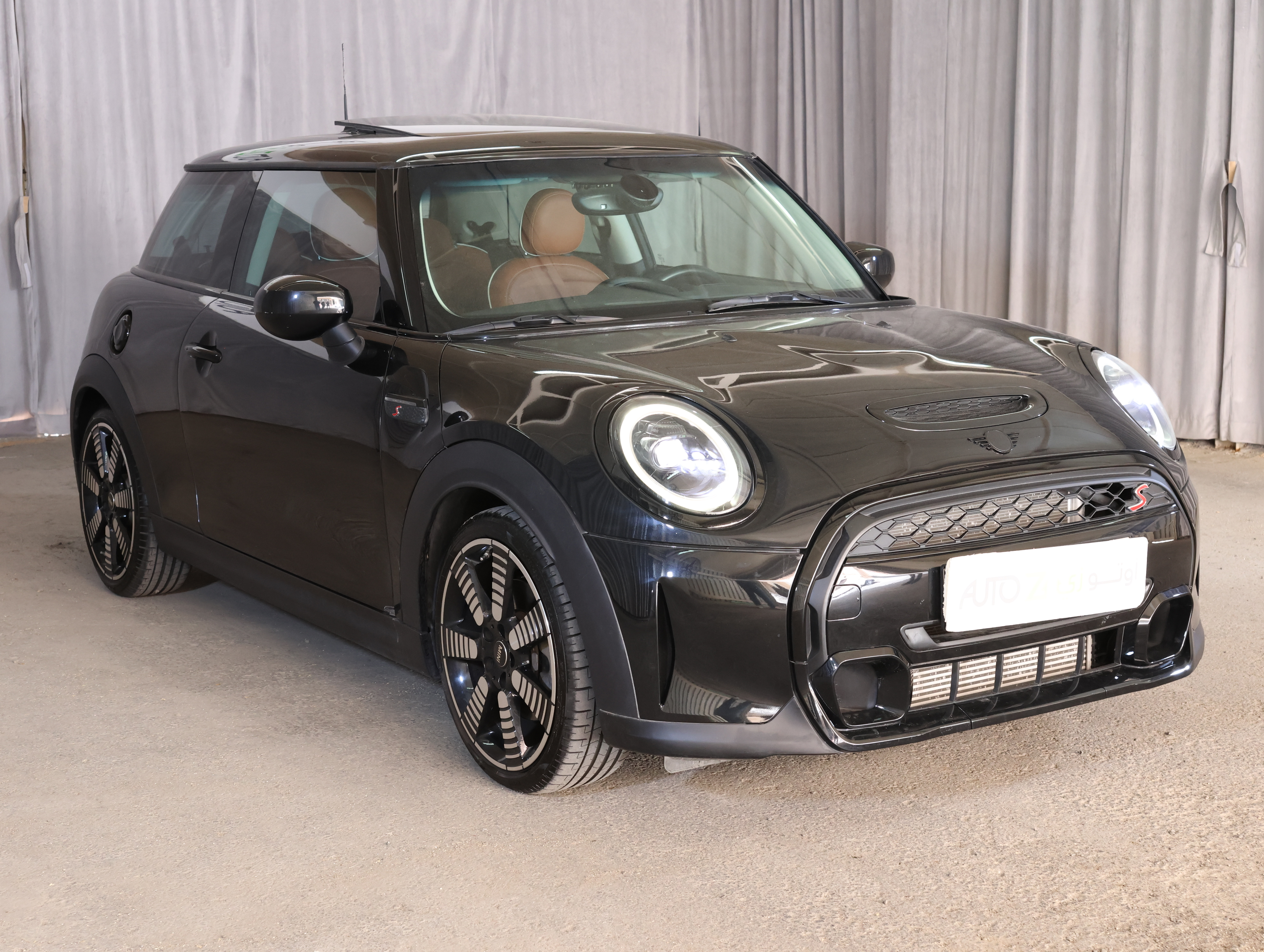 Mini Cooper S. - Image 2
