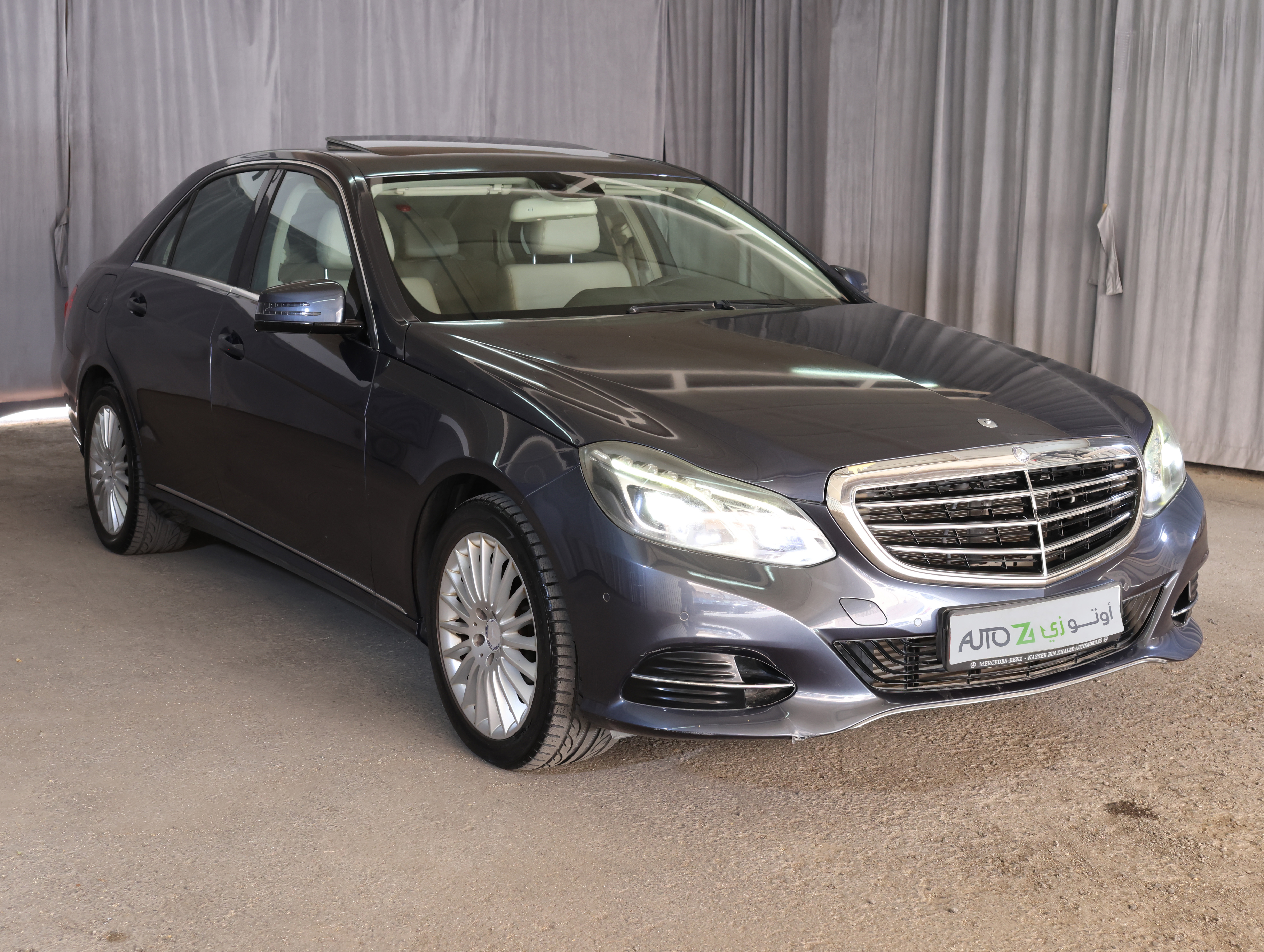 Mercedes-Benz E-Class Sedan 200 - Image 2