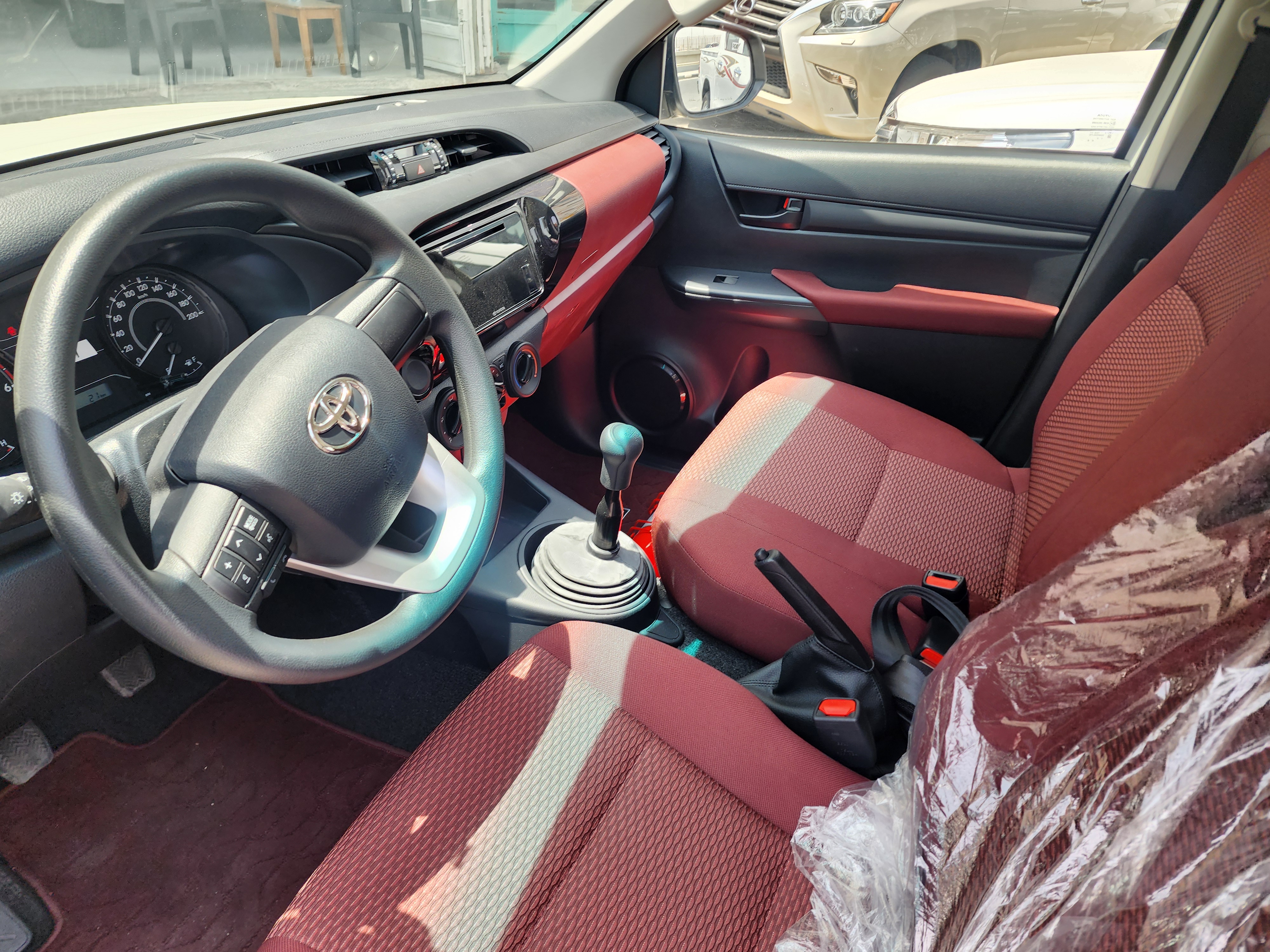 Toyota Hilux - Image 3