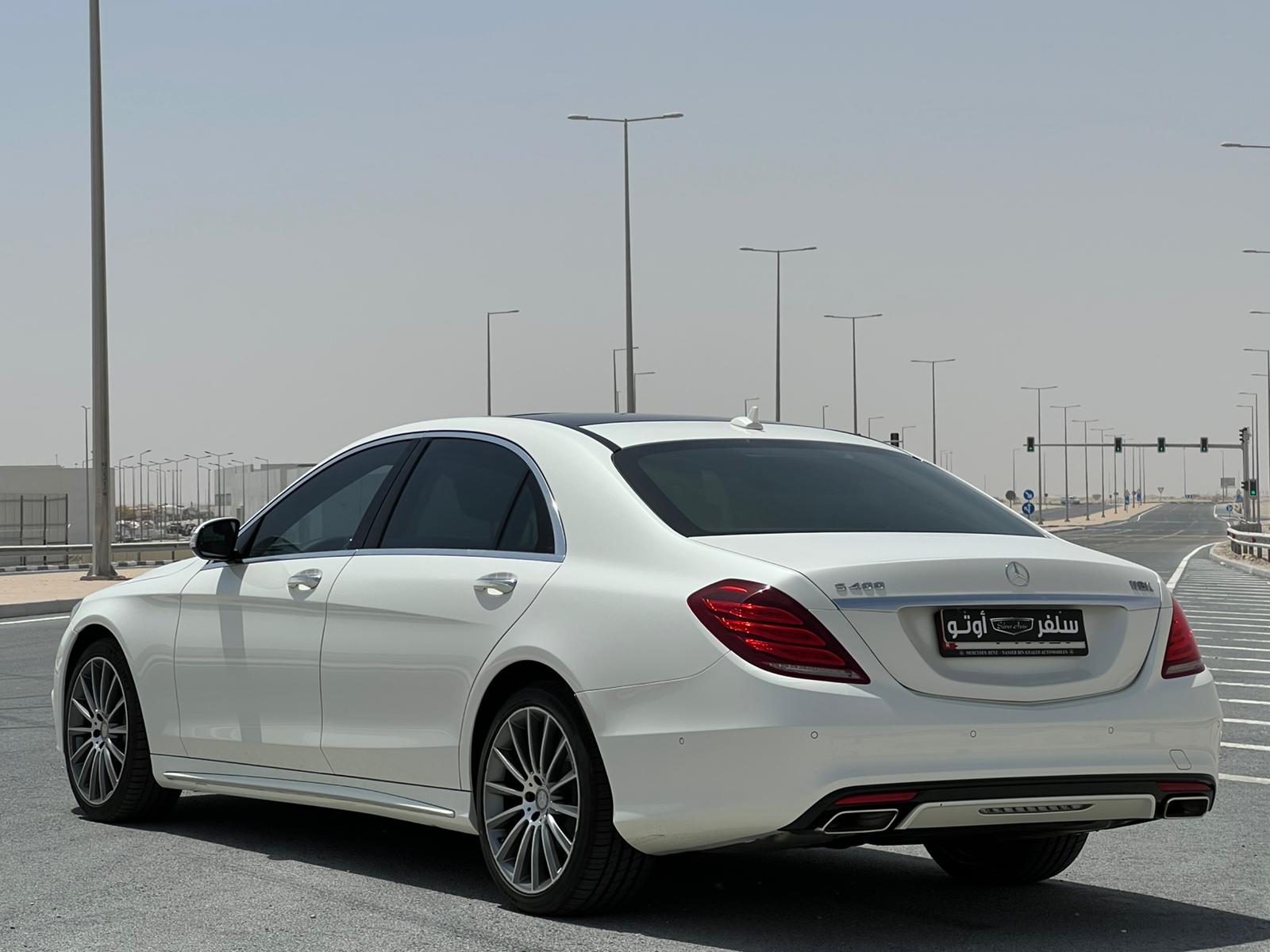 Mercedes-Benz S-Class Sedan 400 - Image 3