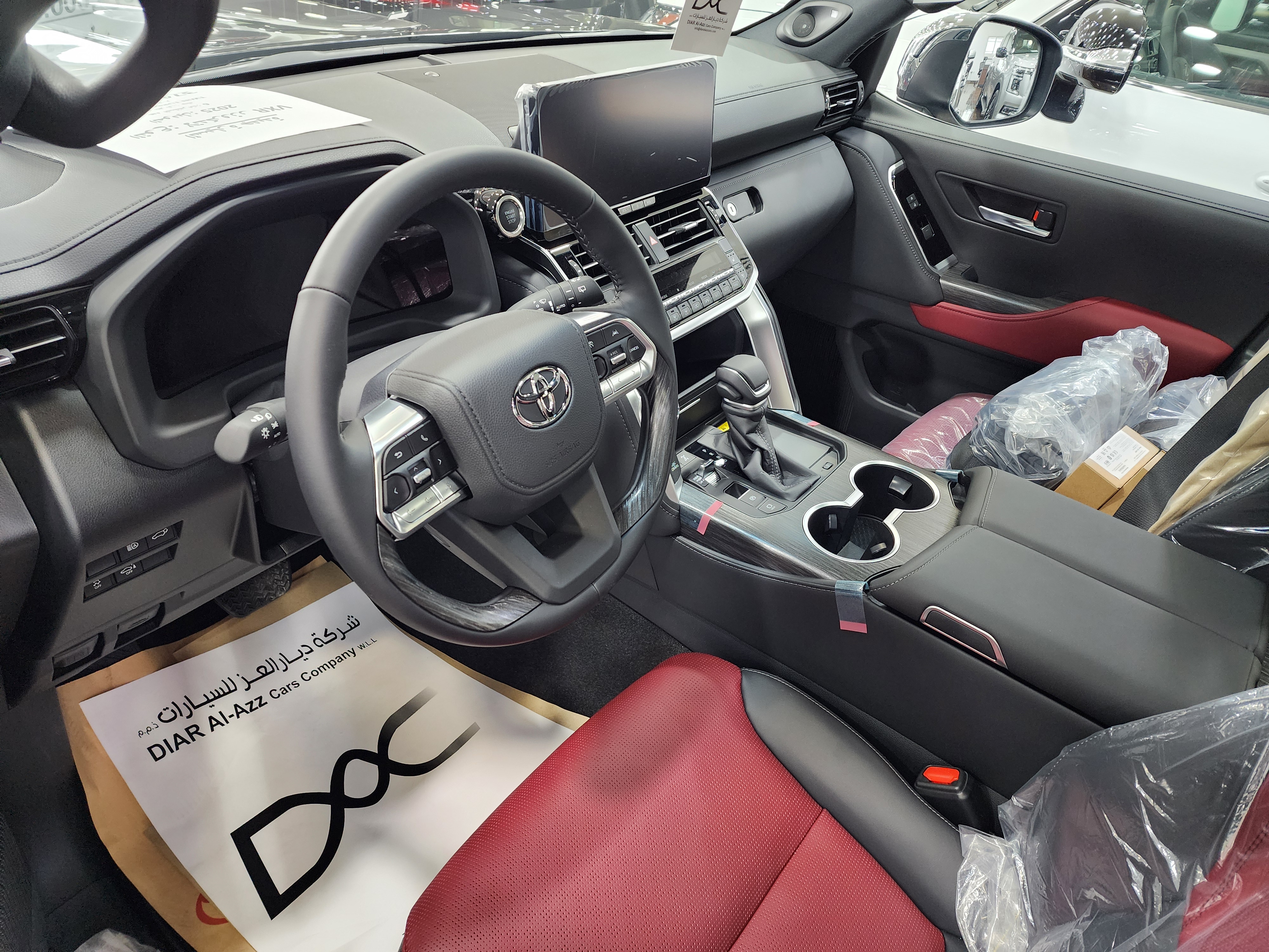 Toyota Land Cruiser VX.R - Image 3