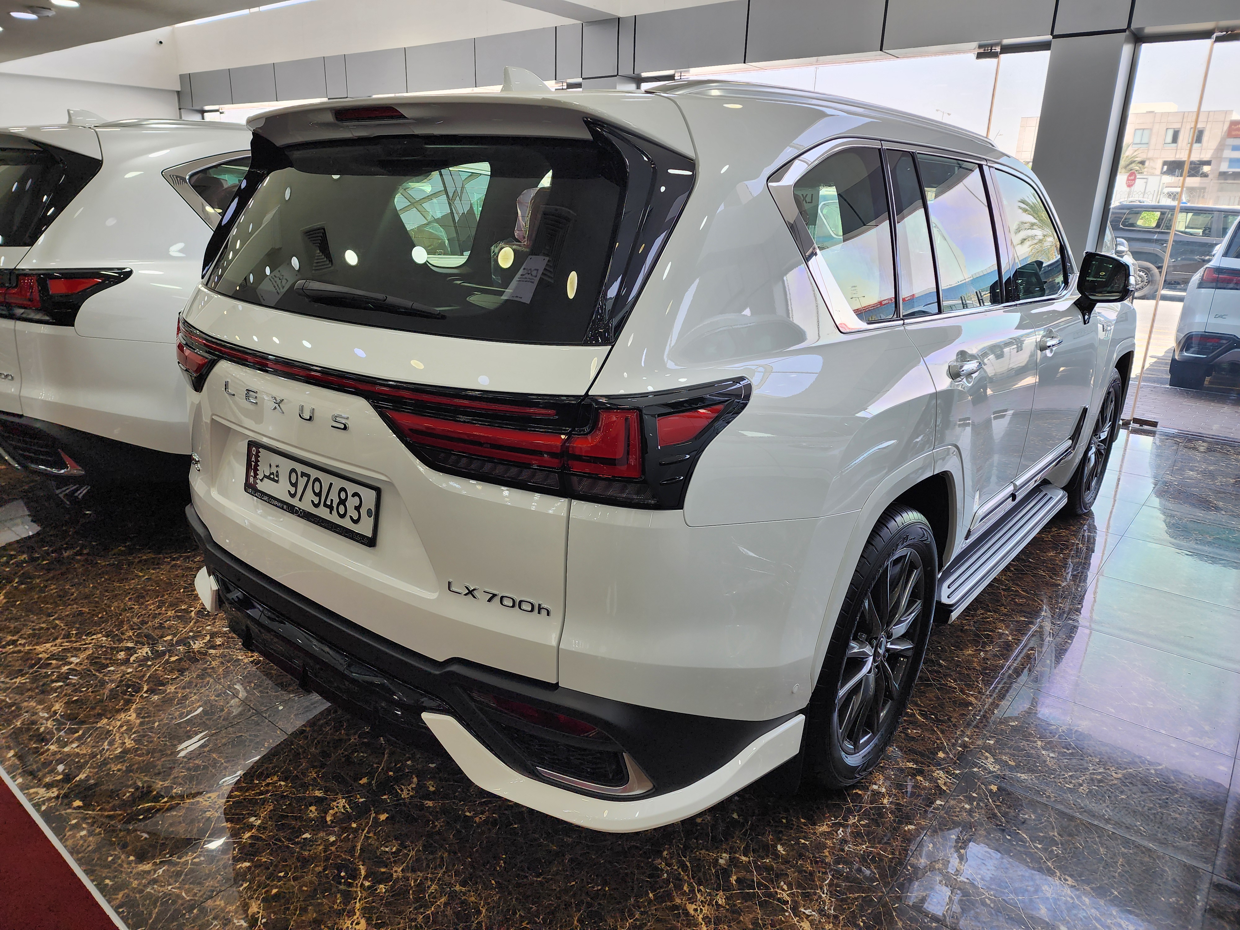 Lexus LX 600  F-Sport - Image 2