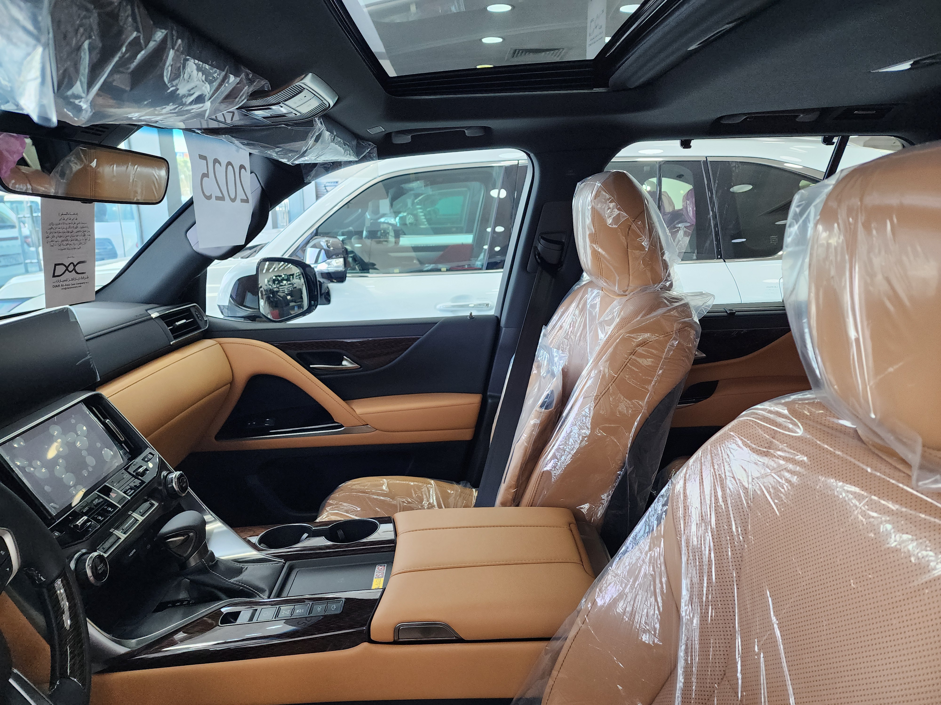 Lexus LX 600 Luxury  - Image 3