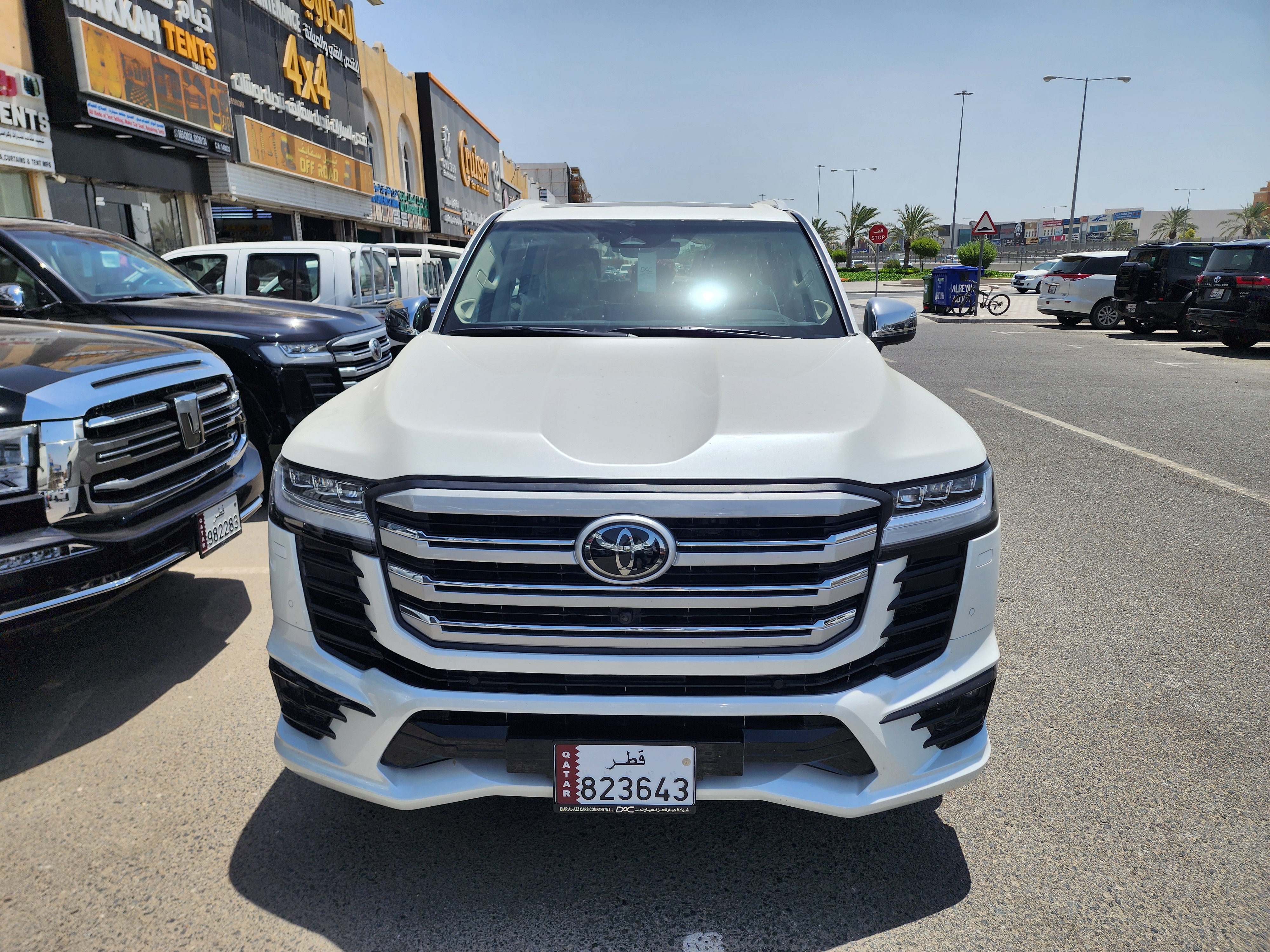 Toyota Land Cruiser VX.R - Image 2
