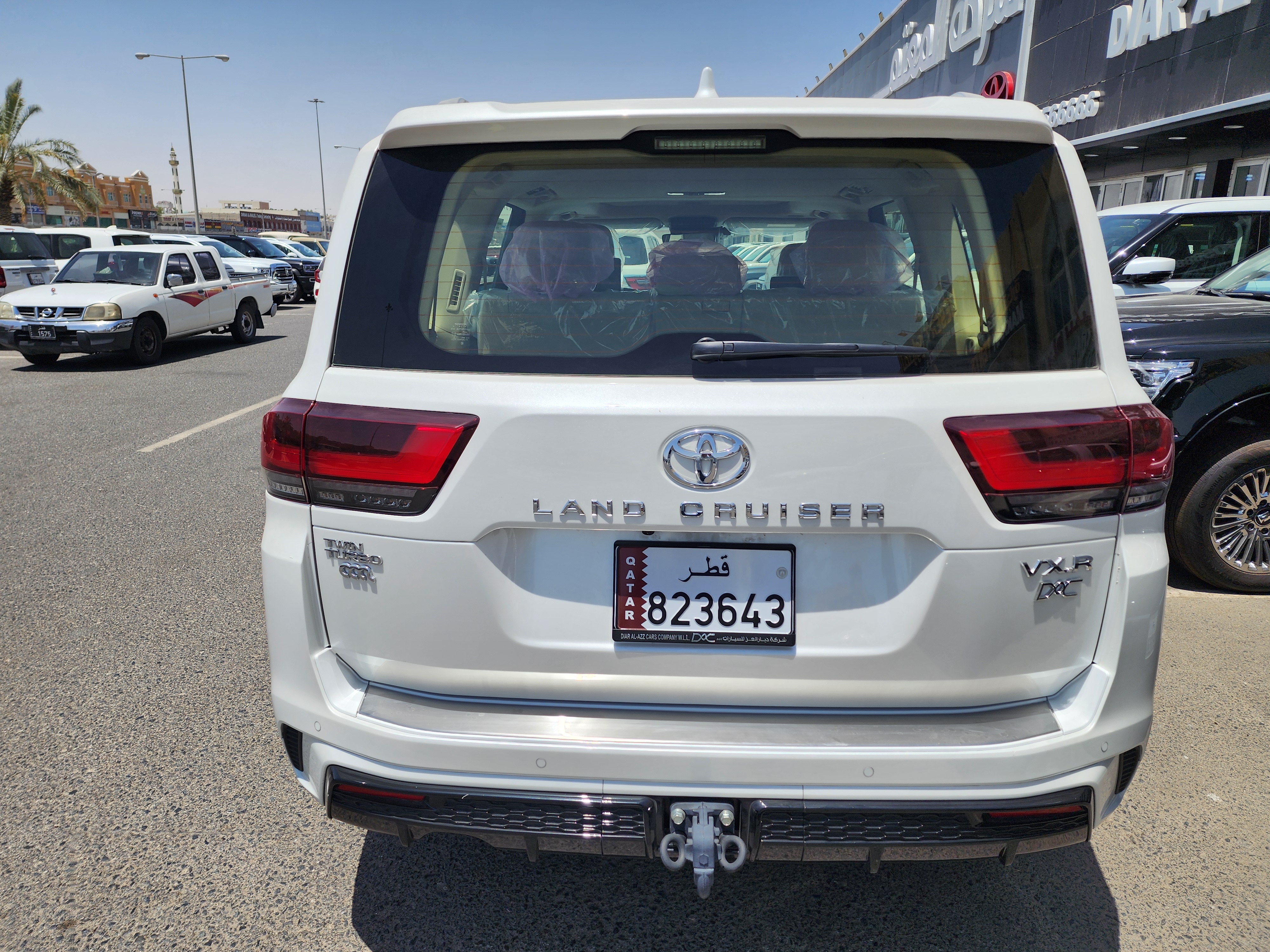 Toyota Land Cruiser VX.R - Image 4