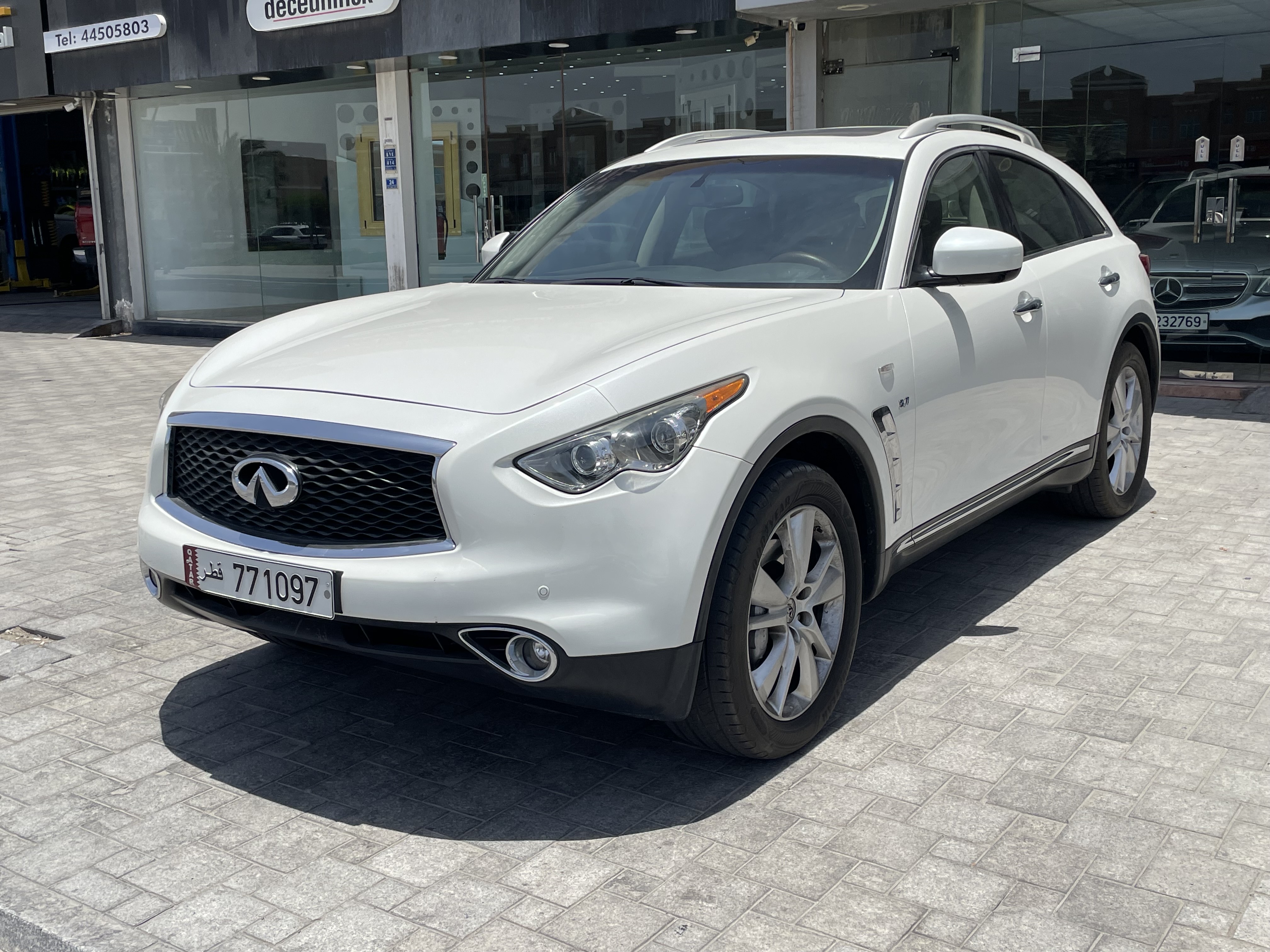 Infiniti QX 70