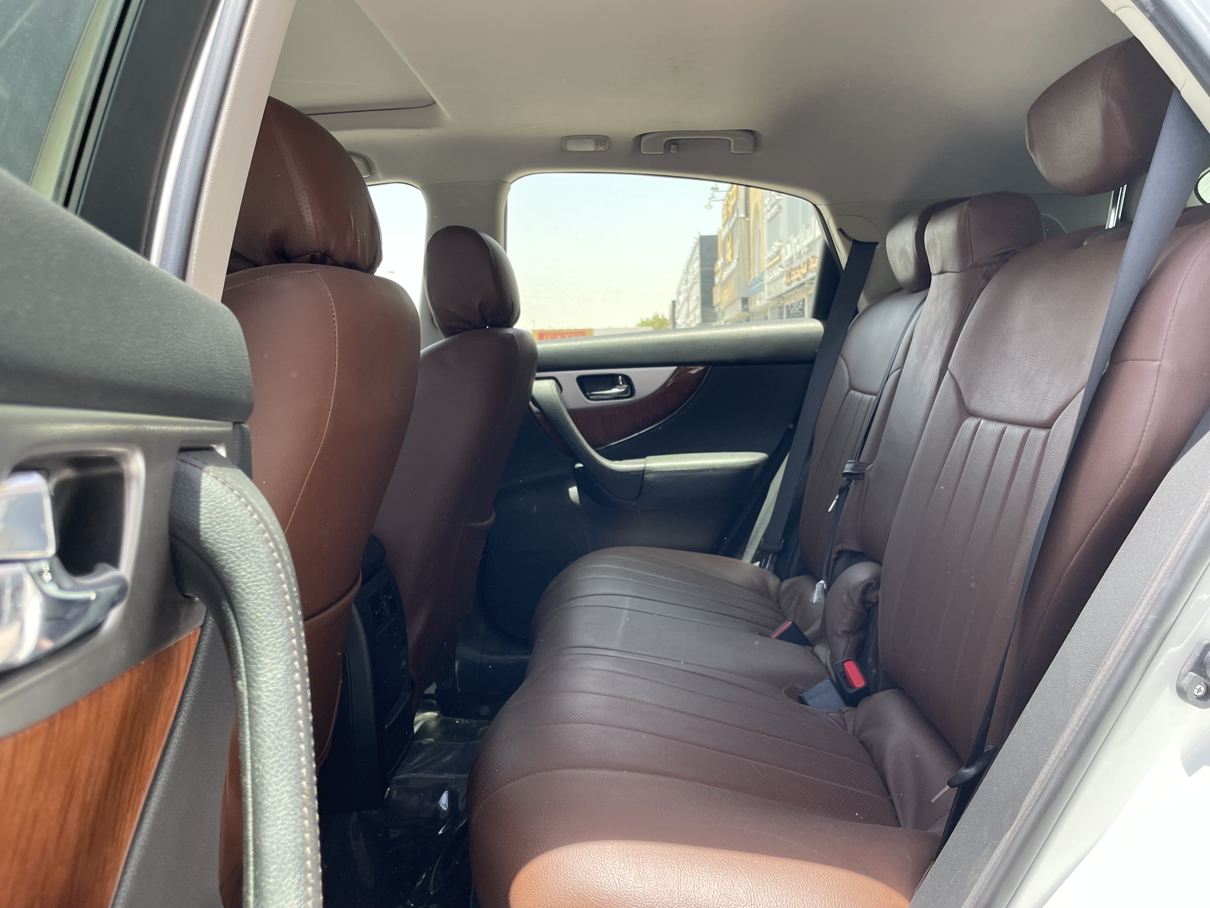 Infiniti QX 70 - Image 4