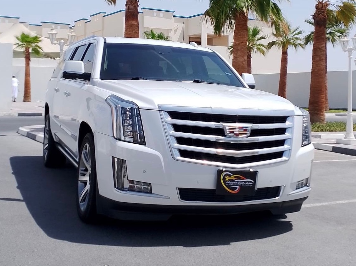 Cadillac Escalade - Image 2