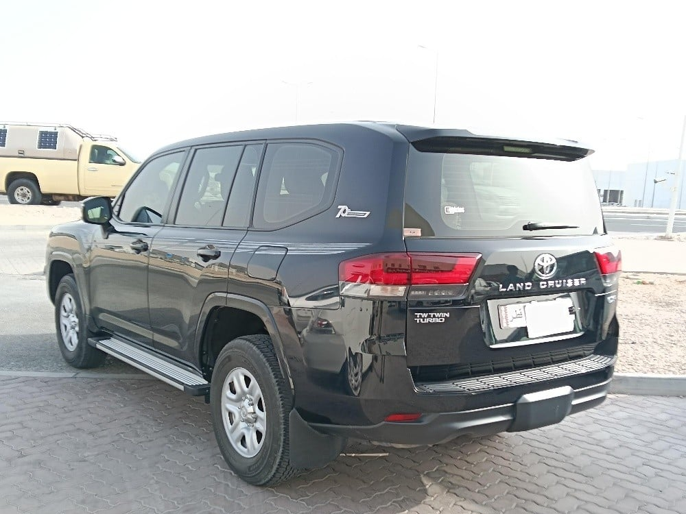 Toyota Land Cruiser GX.R - Image 3