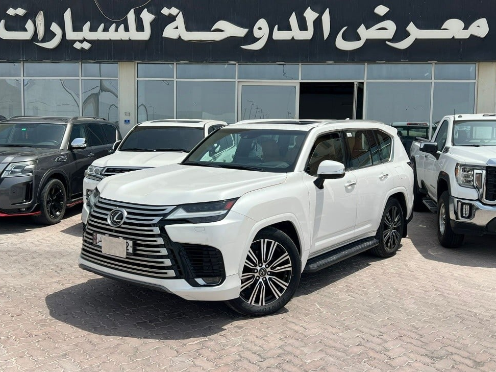 Lexus LX 600