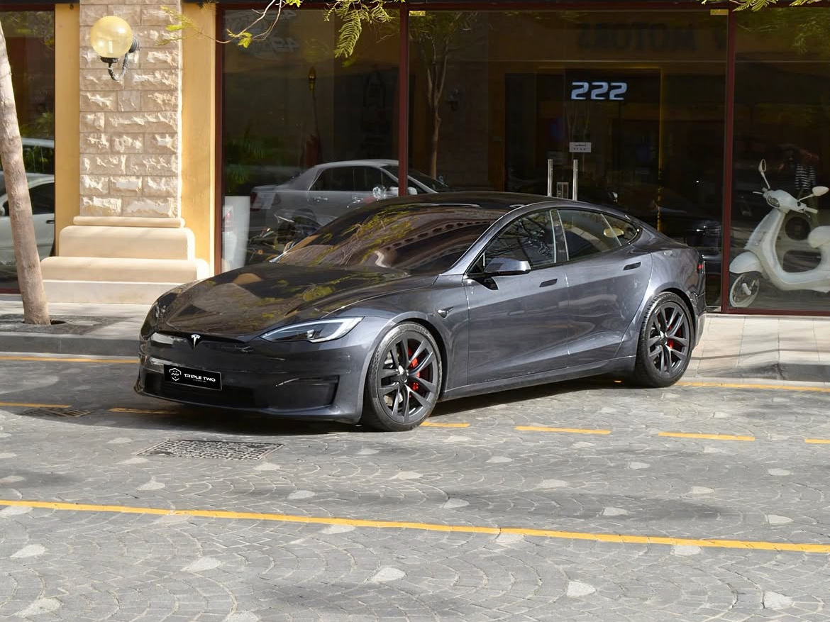 Tesla Model S Plaid