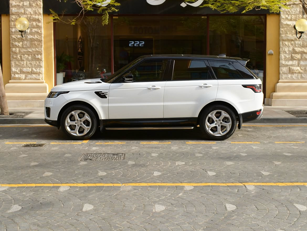 Land Rover Range Sport HSE - Image 2