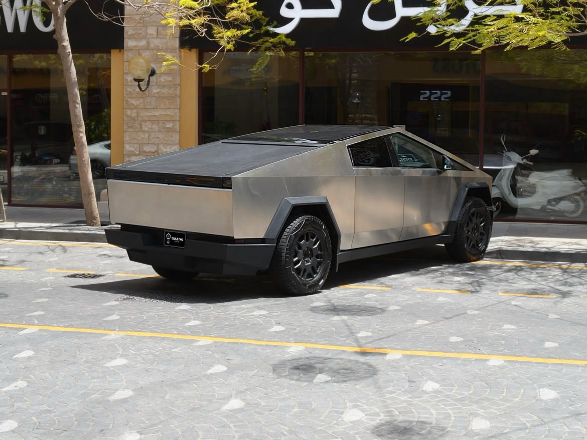 Tesla Cybertruck  Foundation series  - Image 2