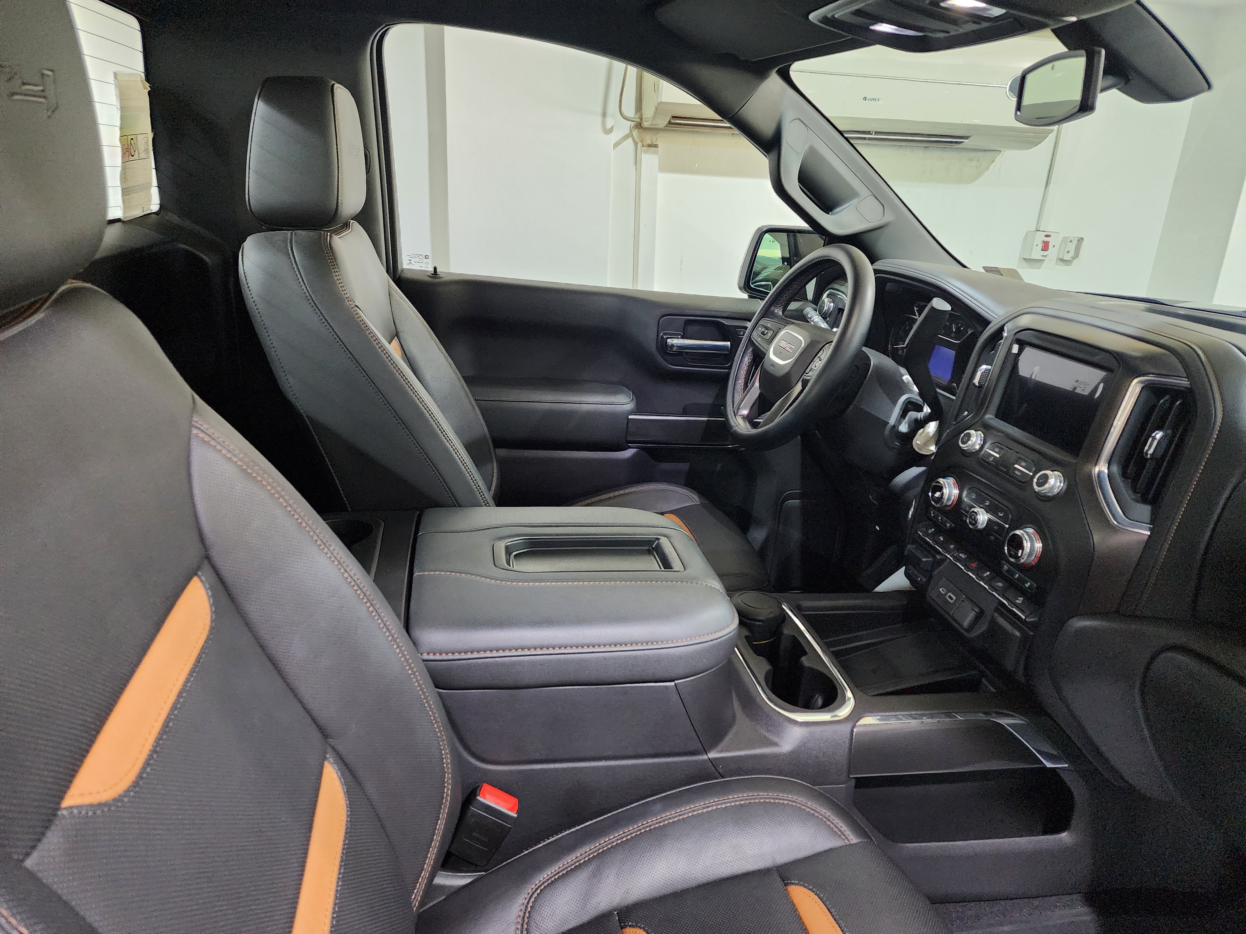 GMC Sierra AT4 - Image 4