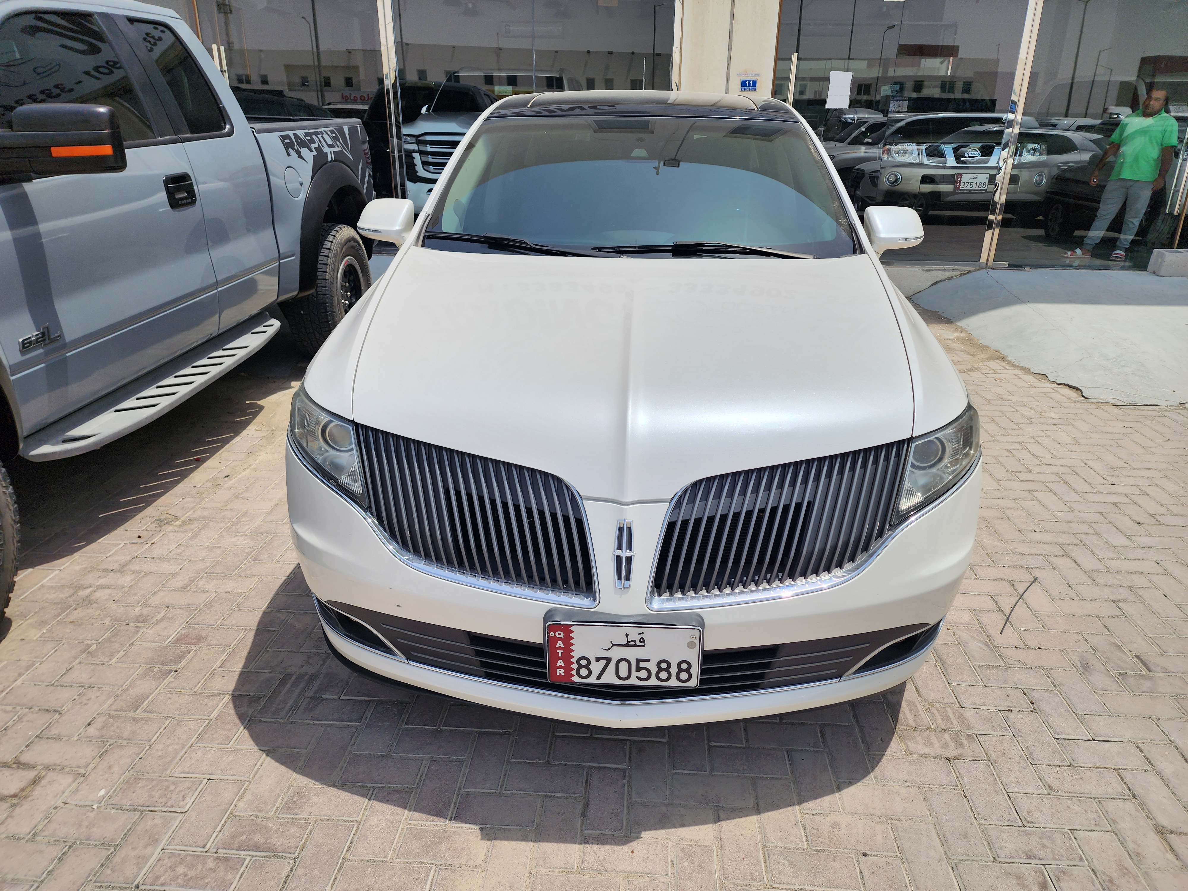 لينكولن MKT - Image 1