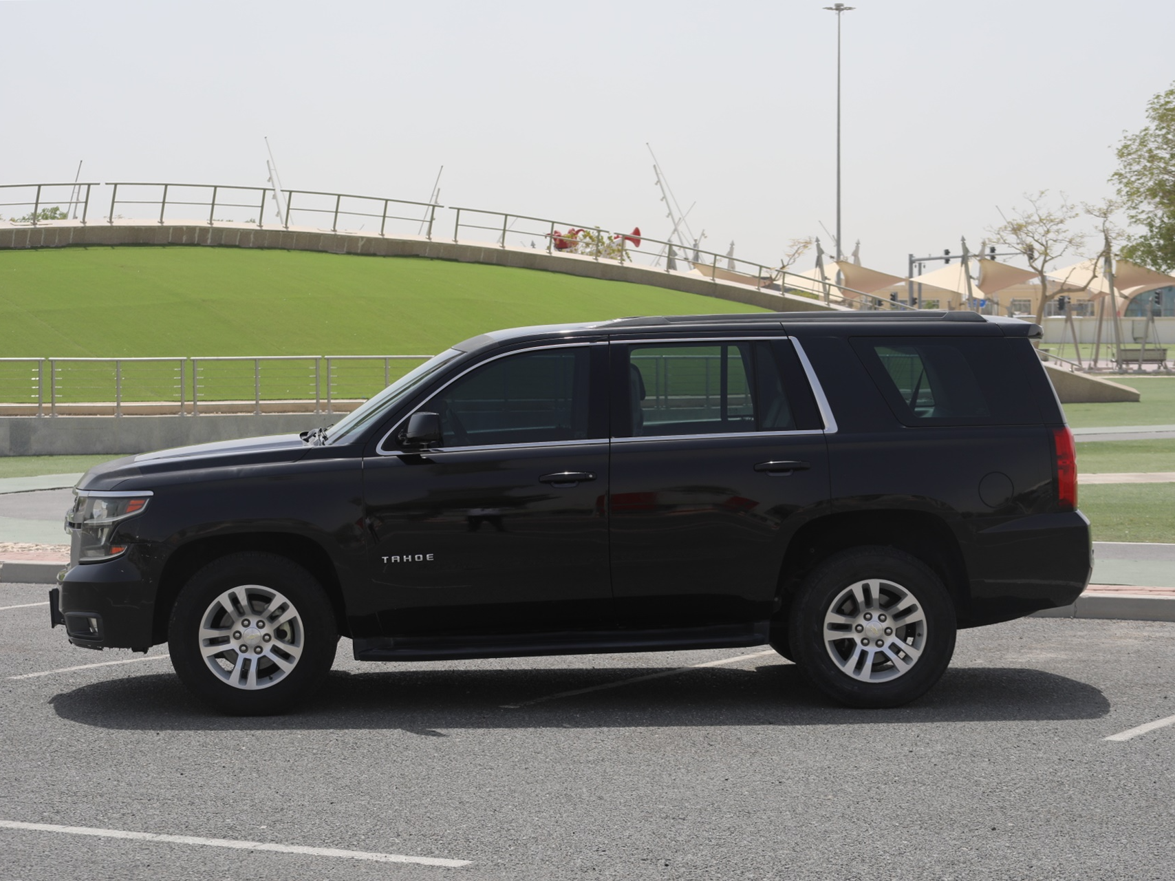 Chevrolet Tahoe LS — photo 12 for sale in Qatar