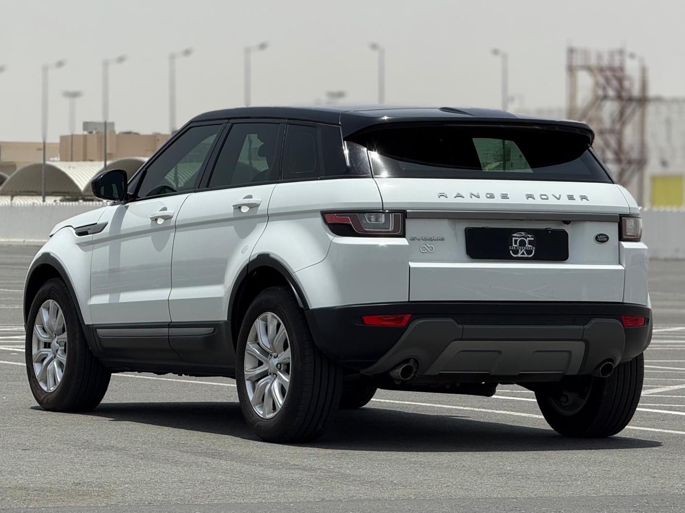 لاند روفر  رنج evoque - Image 4