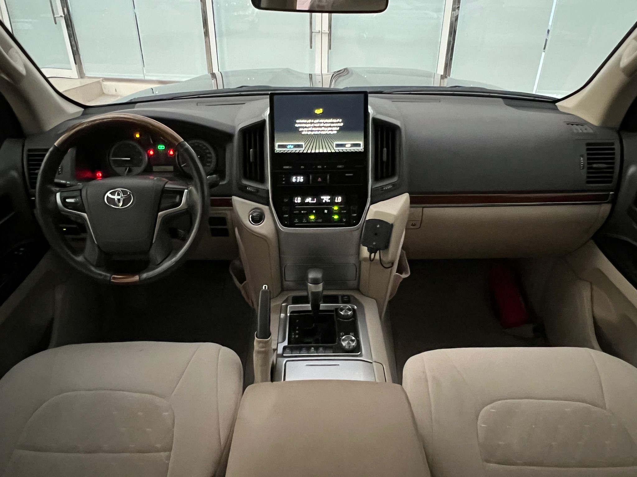 Toyota Land Cruiser GXR v6 - Image 4